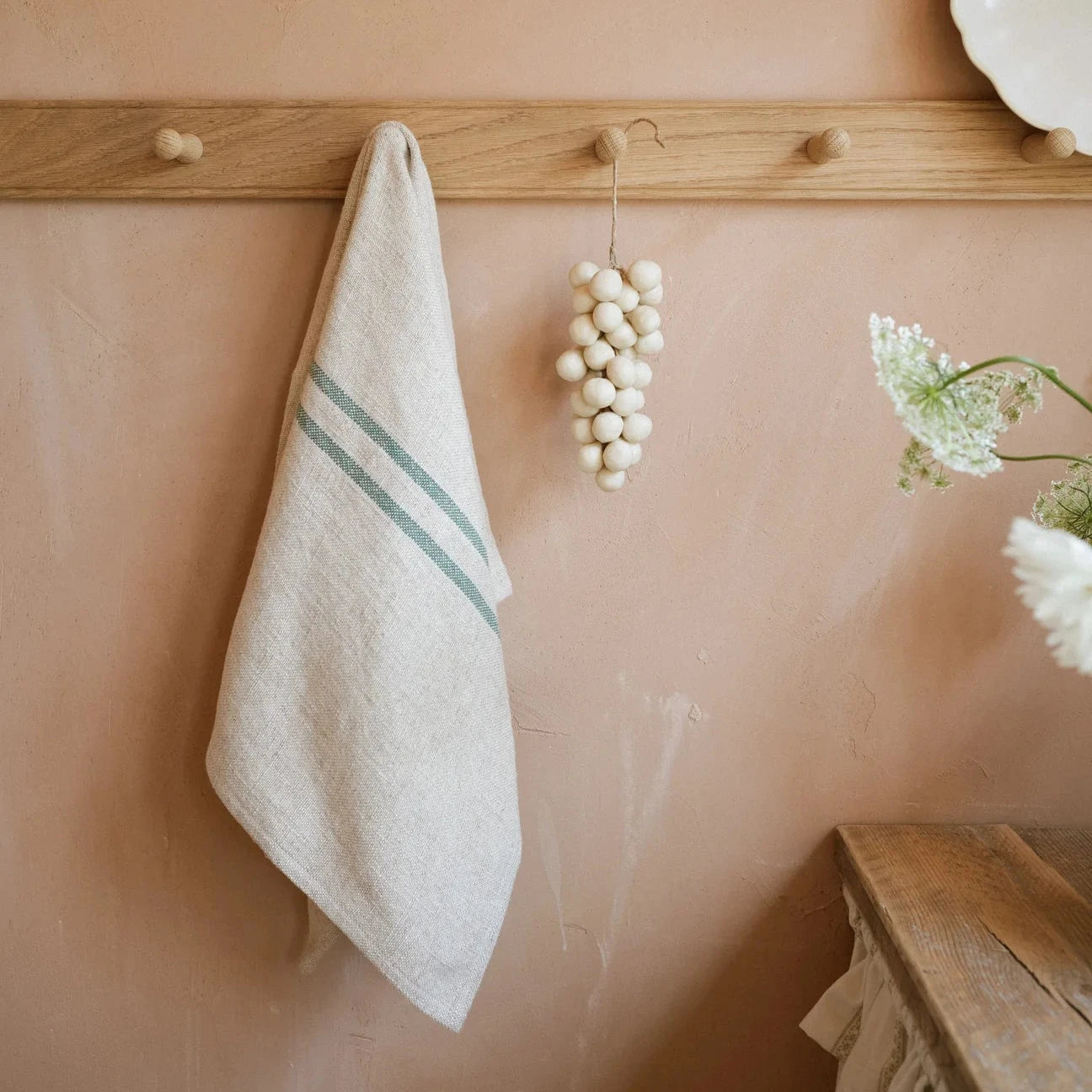 The Timeless Linen Hand/Tea Towel Green By The Interiors Yard