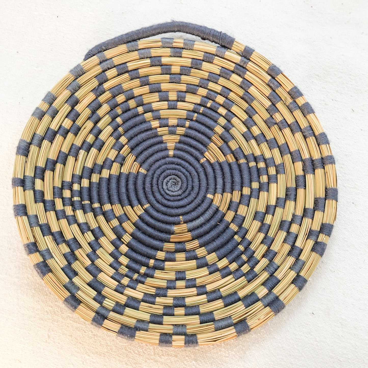 Moroccan Berber Wool Plate No.3