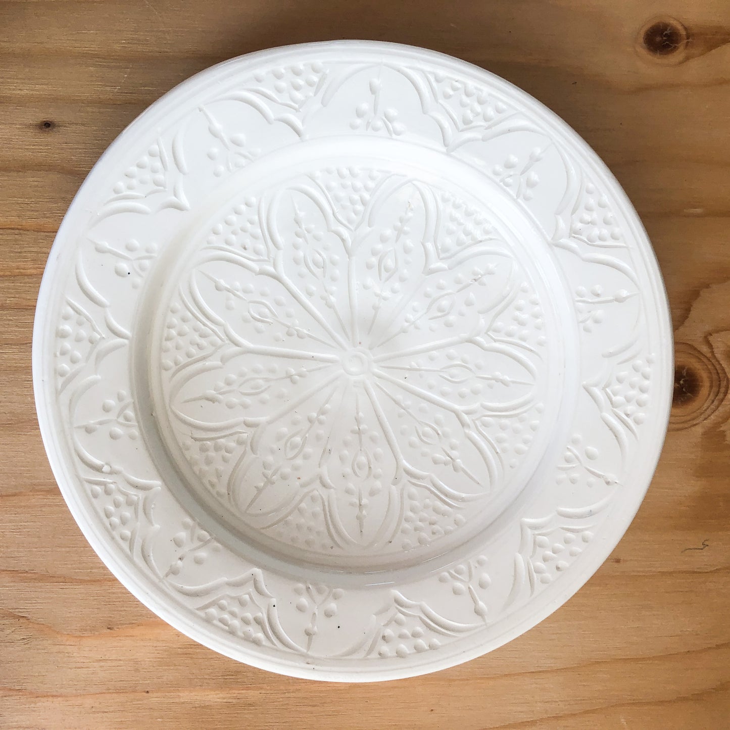 Moroccan White Clay Engraved Side Plate