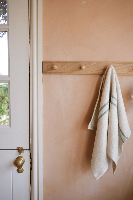 The Timeless Linen Hand/Tea Towel Green By The Interiors Yard