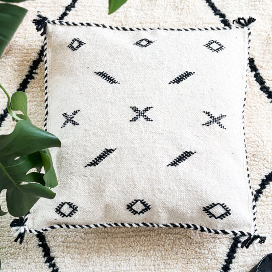 Handmade Berber Wool Cushion Cover - Crosses Diamond