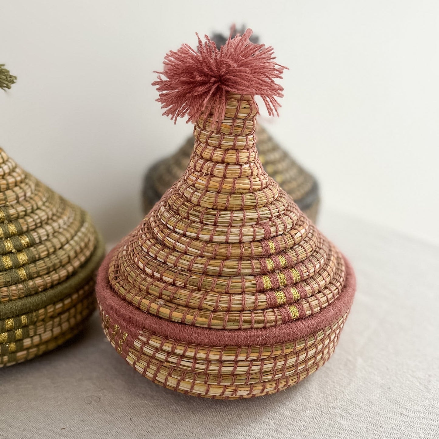 Medium Berber Tagine Basket in Rose