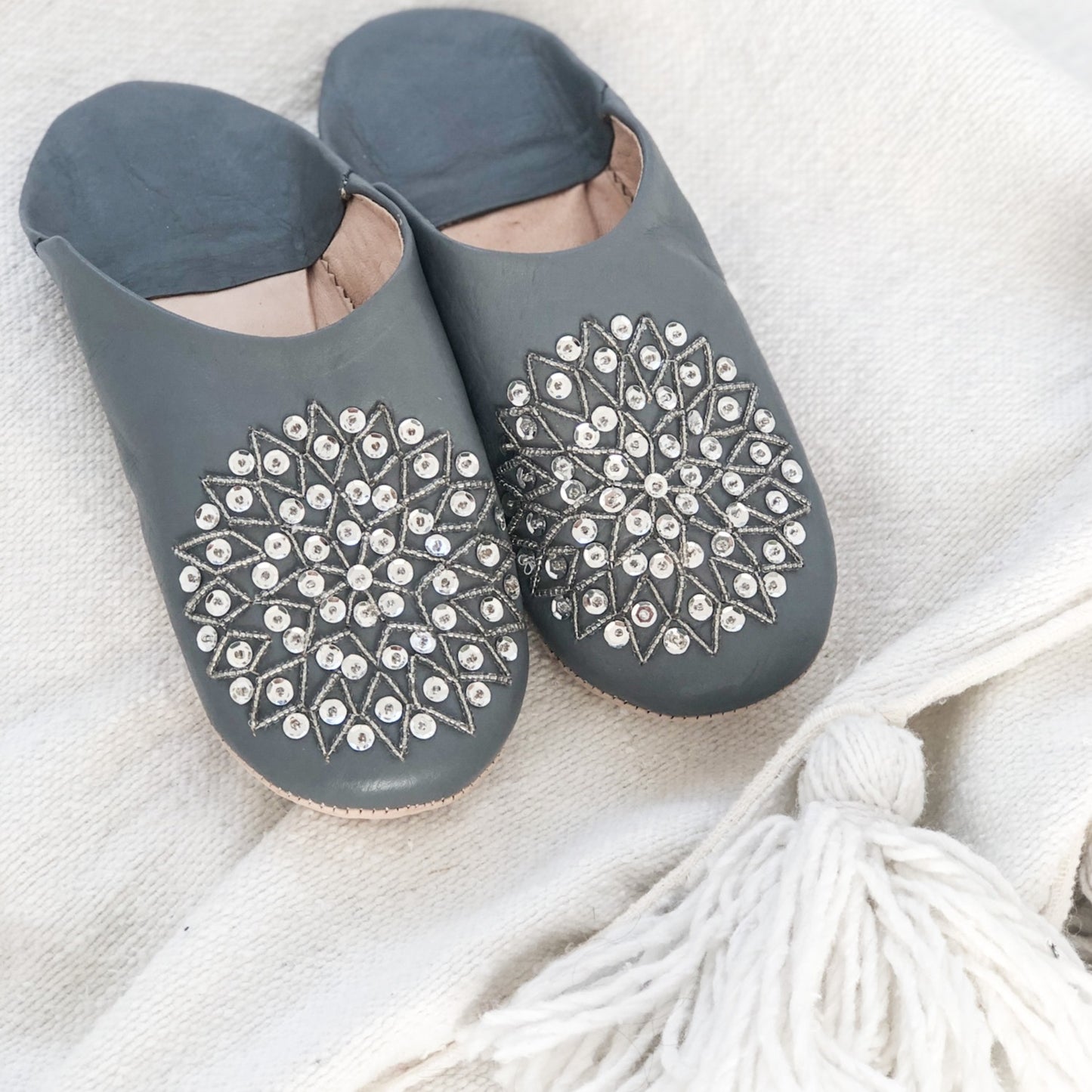 Moroccan Babouche Slippers In Grey
