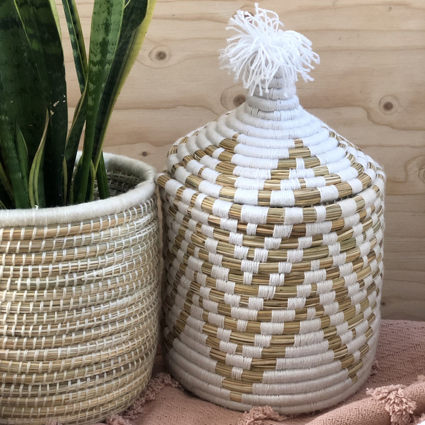 White Zig Zag Berber Bread Basket