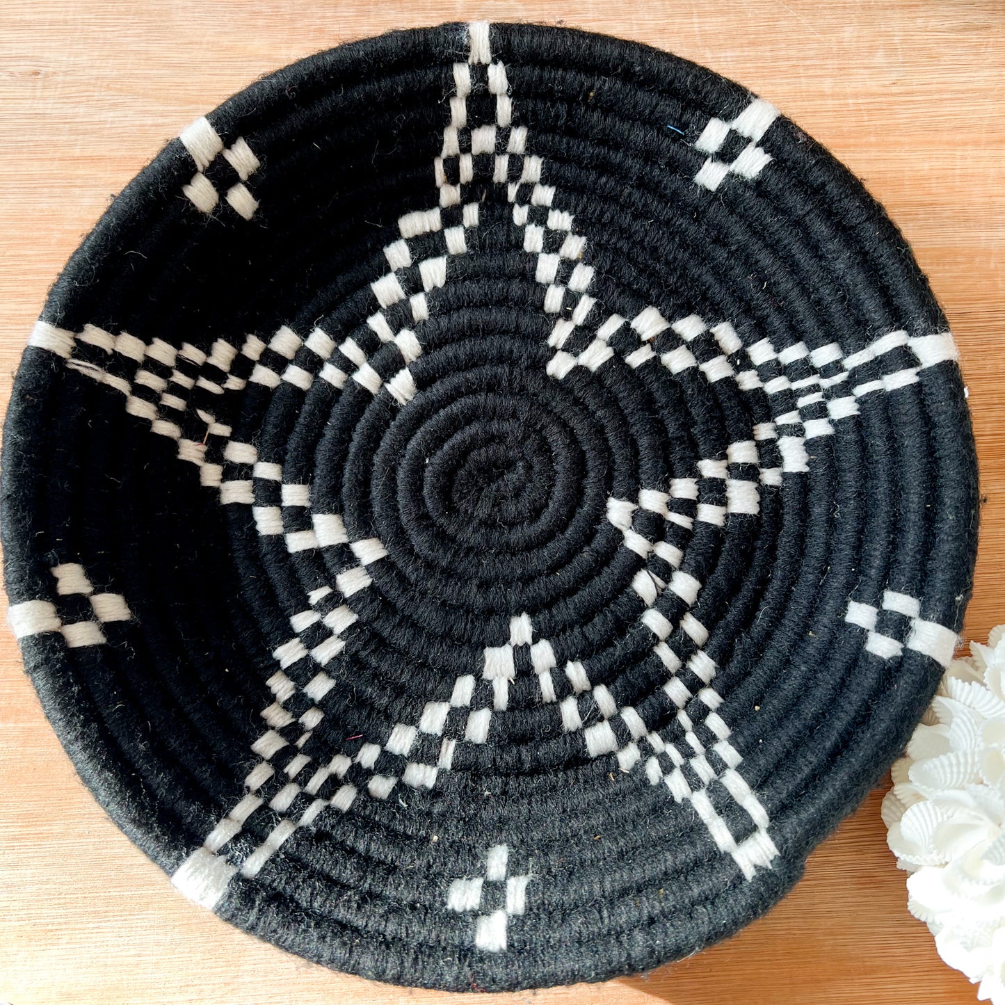 Moroccan Berber Wool Plate