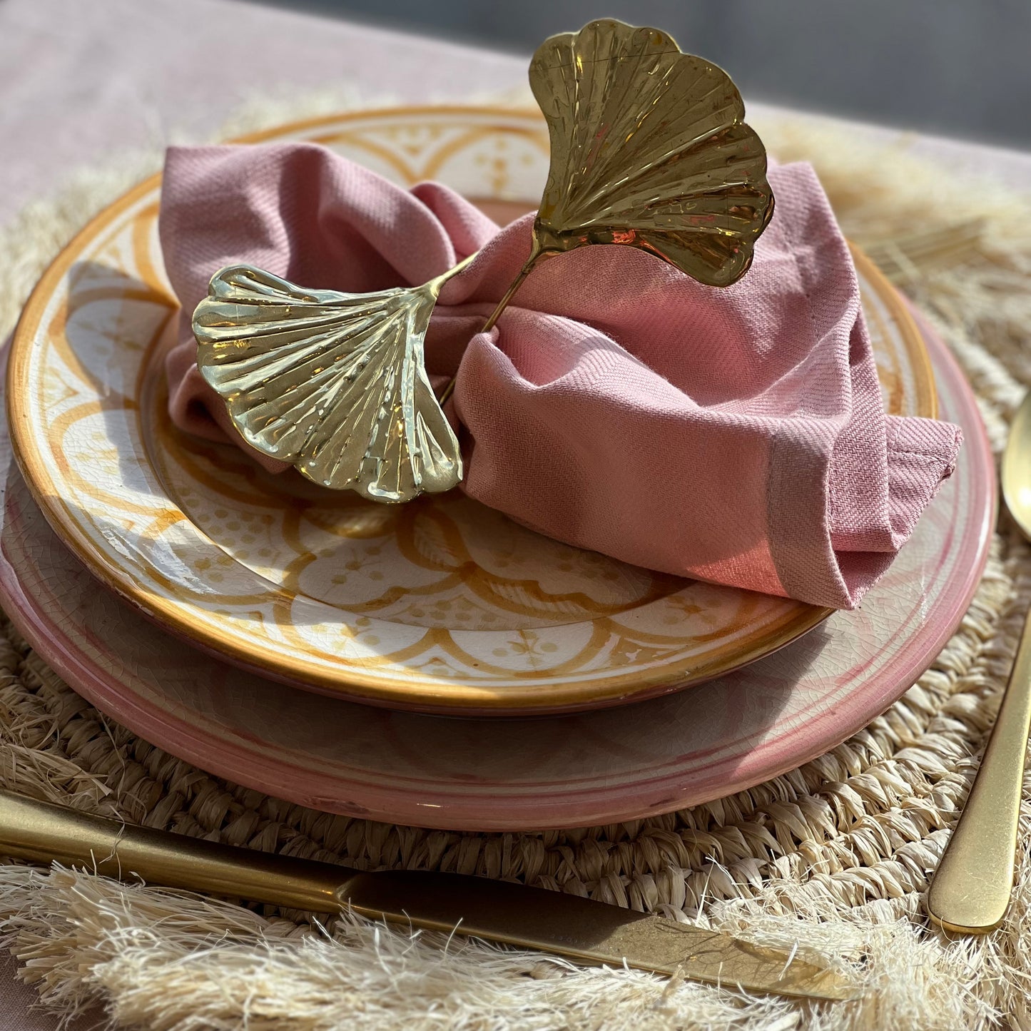 Buy Handmade Gingko Flower Napkin Ring Online – Beldi Maison
