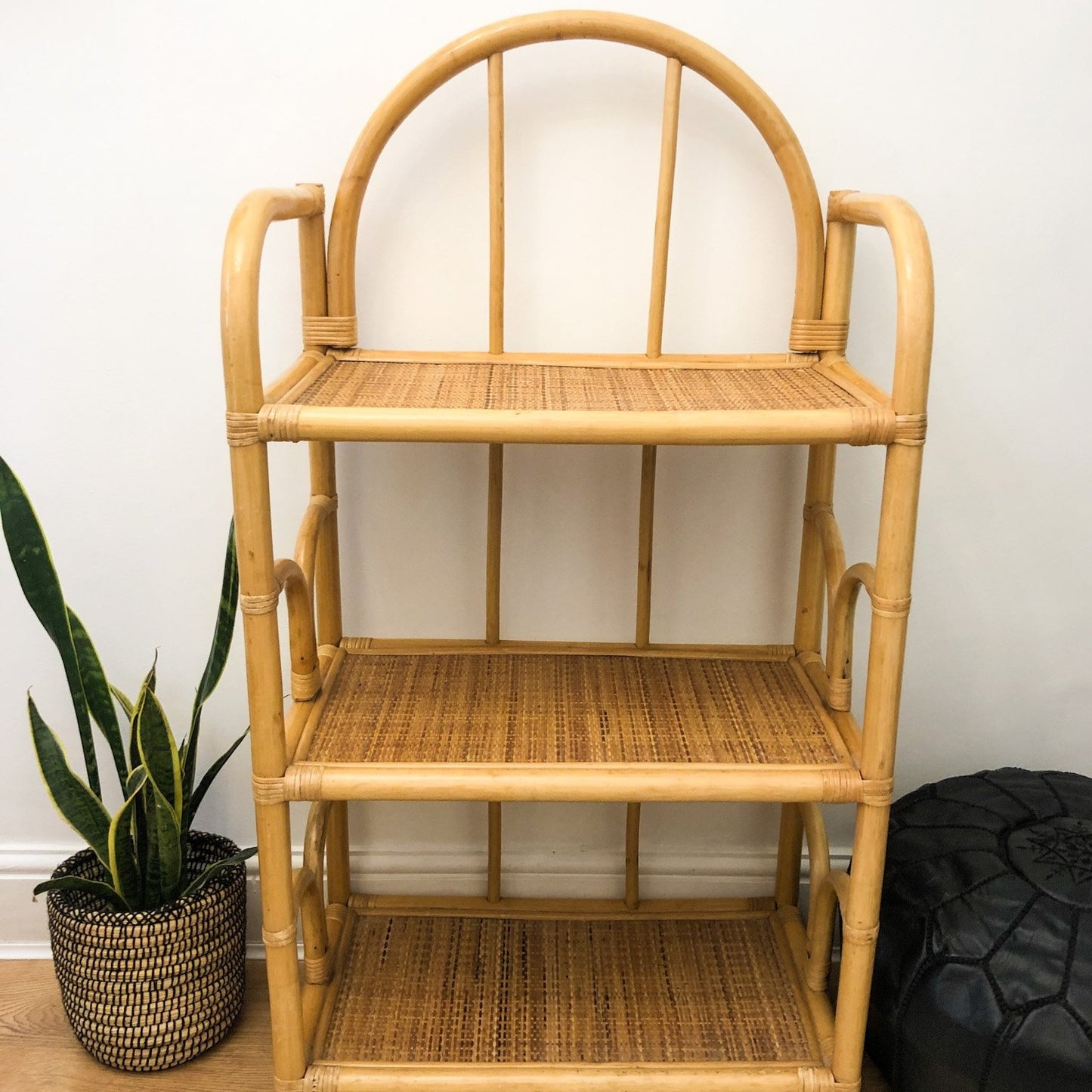 VINTAGE BAMBOO RATTAN SHELF UNIT