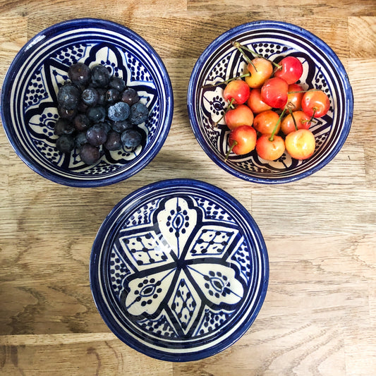 Moroccan Medium Bowl "ZWAK" in Blue & White